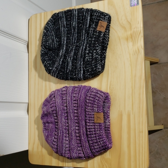 Soul Young Ponytail Beanies - Picture 1 of 5
